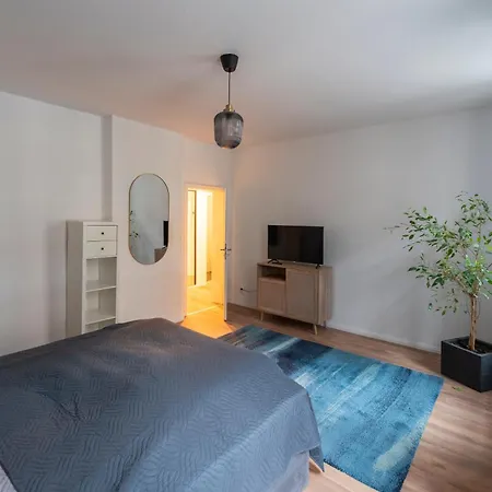 Md-1 Heidestrasse-Zentrumsnah-2 Schlafzimmer-Voll Ausgestattet Magdeburg Exterior photo