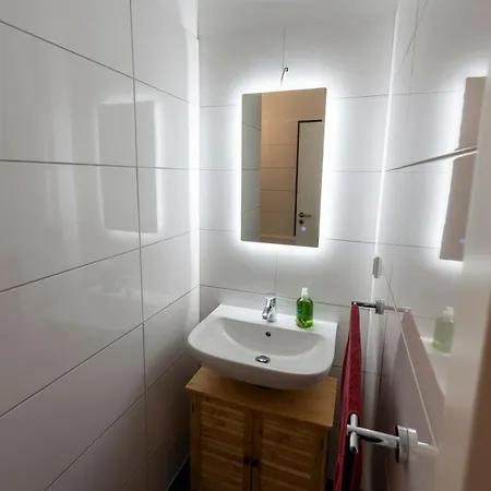 Md-1 Heidestrasse-Zentrumsnah-2 Schlafzimmer-Voll Ausgestattet Magdeburg Exterior photo